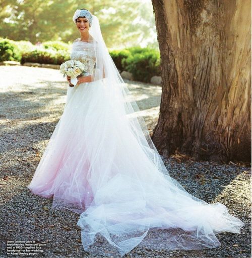 Anne-Hathaway-Wedding-Valentino-November-2012, white wedding dress, anne hathaway, movie star, female, white, wedding